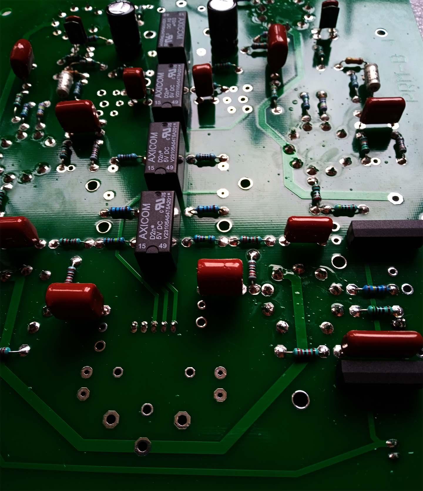 Hdphonostagepreamp-board.jpg.54d0d3a87772efc2e2ea62cfe829ae99.jpg